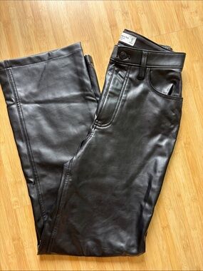 Vegan High Rise 90s Relaxed